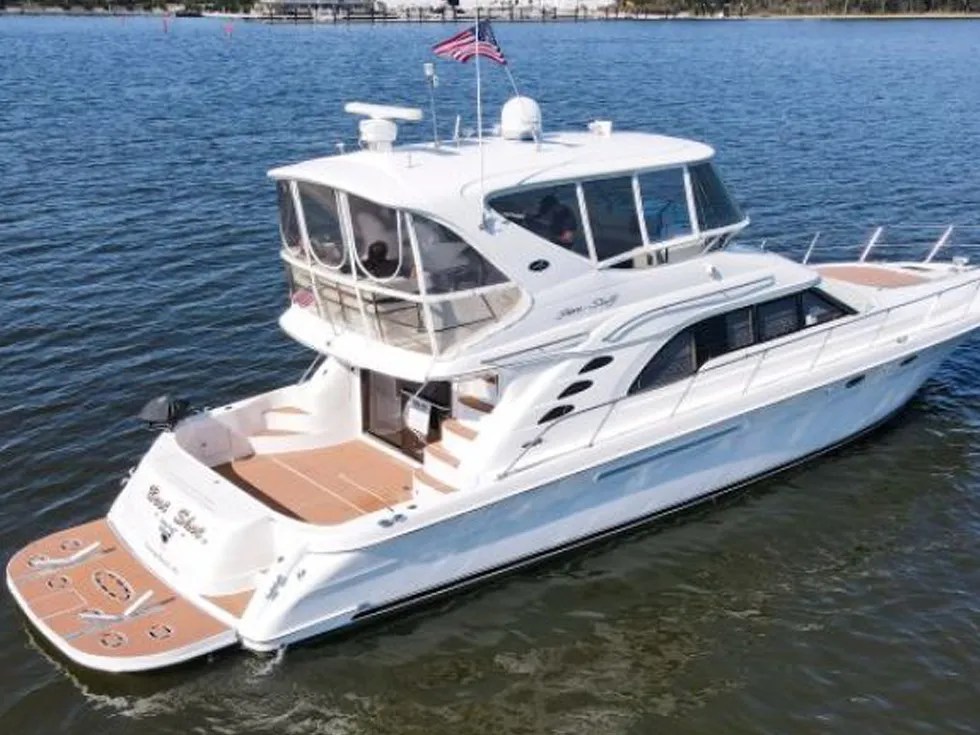 Yacht Rental Chicago Book our luxury yacht, Espresso